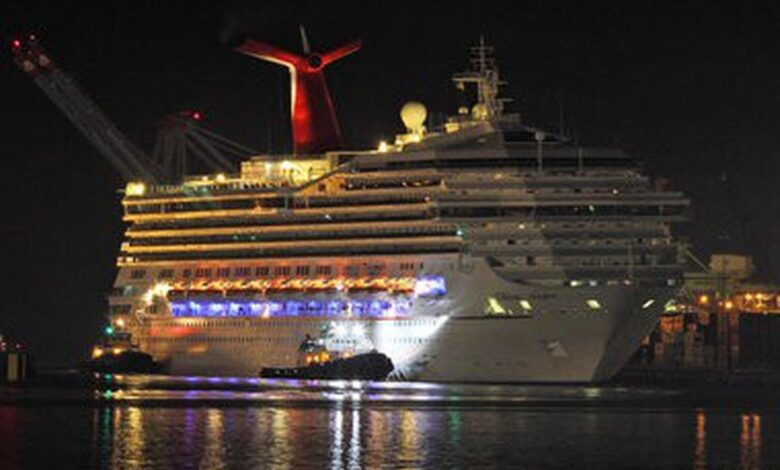 Carnival sues alabama shipyard where triumph was towed
