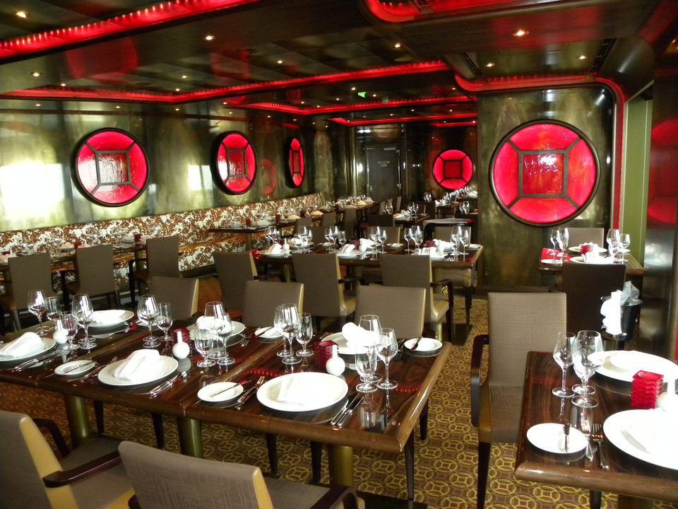 Burgers fieri breeze magic elation serving hamburger makeover deliver craving newman cruisers delivered favorite restaurantes based lido cruiseradio joints cruisehive Carnival magic to have pub italian specialty restaurant