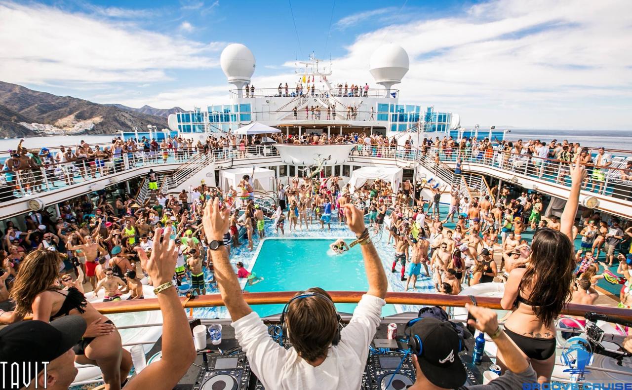 Groove cruises wildest bachelor pontoon