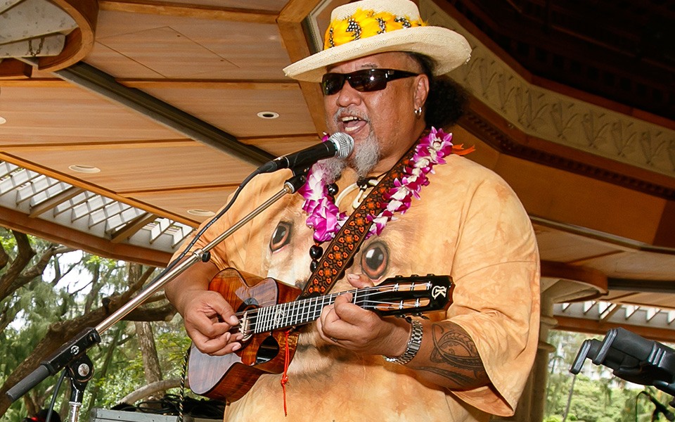 Acclaimed hawaiian musician willie k dies