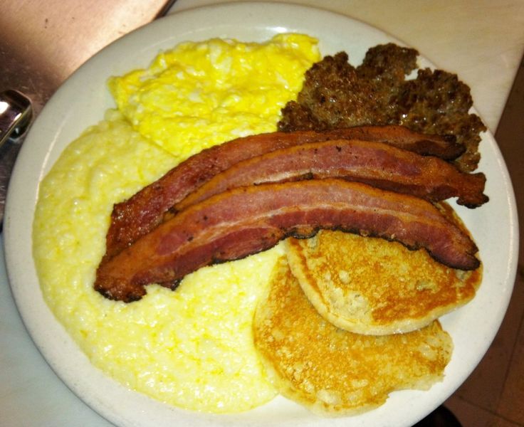 Breakfast grits and a table for lunch