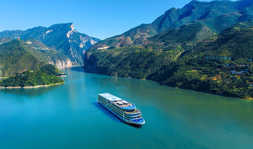 Avalon inks yangtze charter deal with century cruises