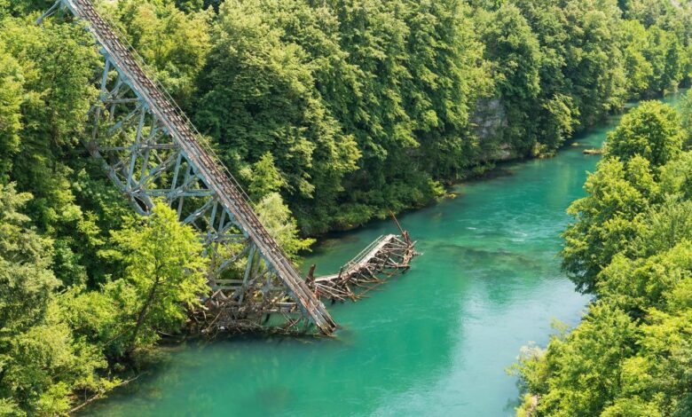 A landscape of burnt bridges