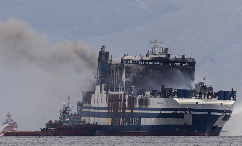 At least five fatalities in greek ferry fire