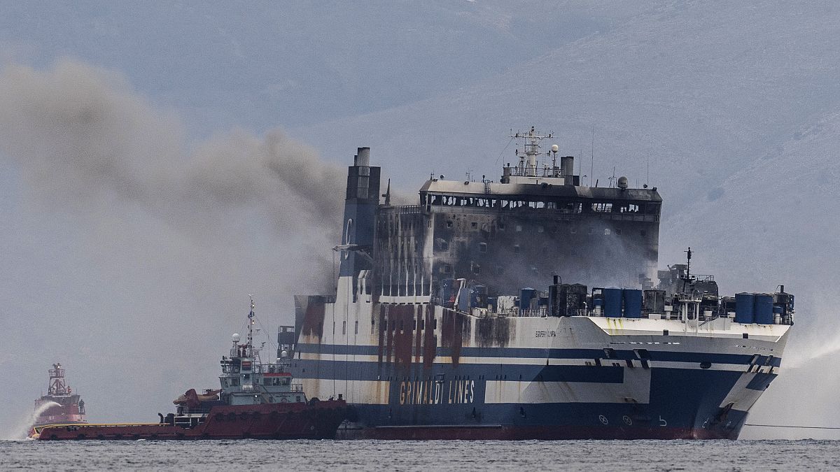 At least five fatalities in greek ferry fire