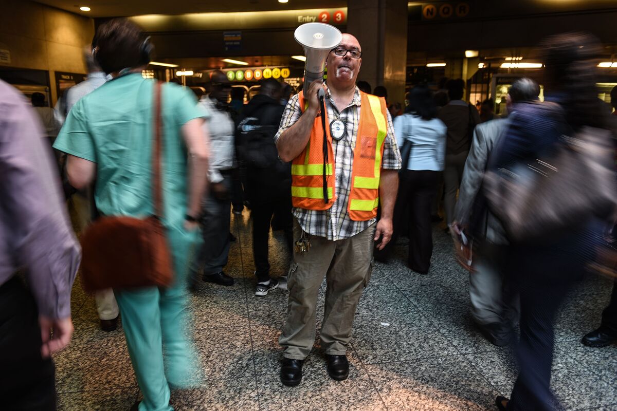 Bahamas ads cause stir on nyc subways