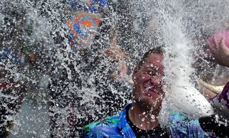 Carnival ramps up water wars