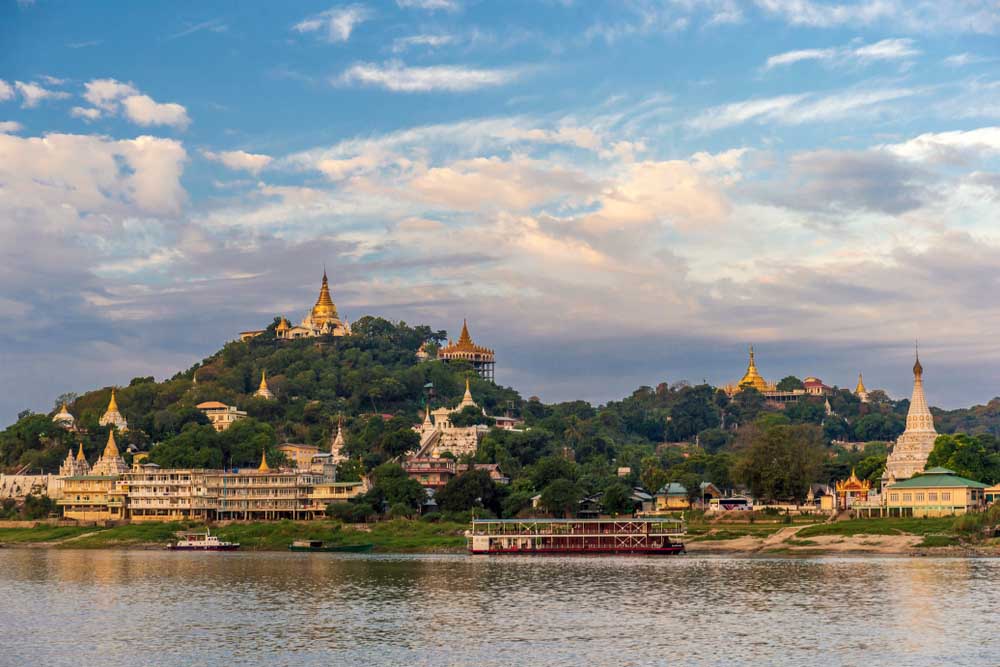 A burmese hotel takes on the irrawaddy