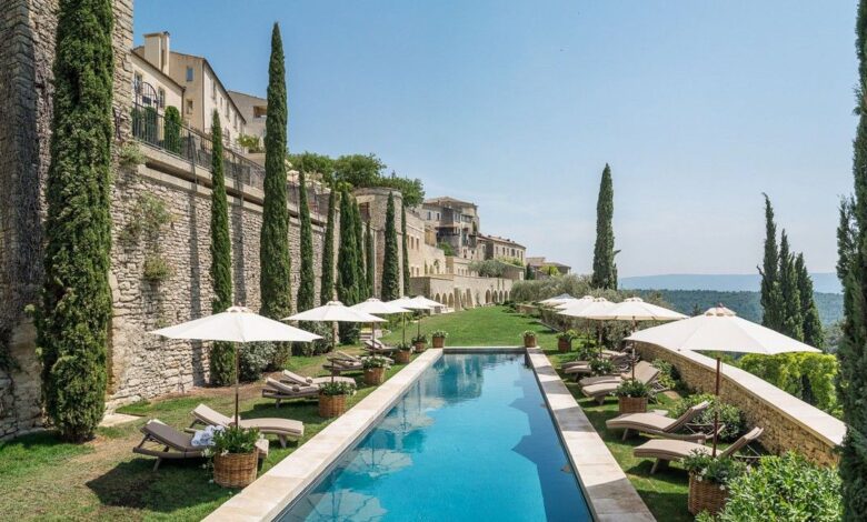 Hotel gordes provence france hotels bastide europe du restaurant la cap