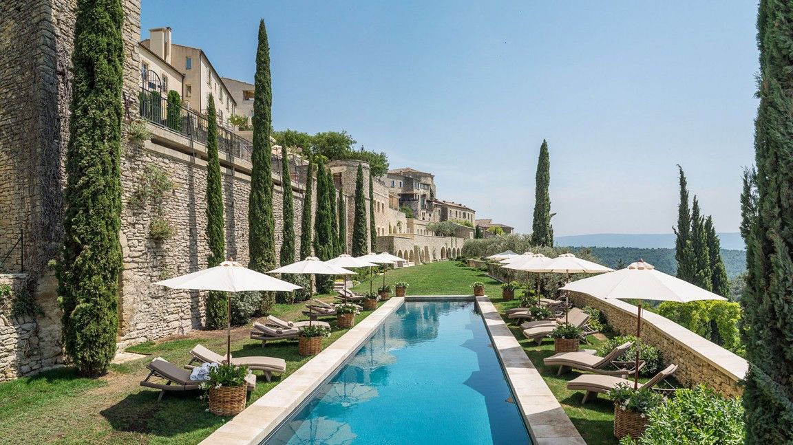 Hotel gordes provence france hotels bastide europe du restaurant la cap