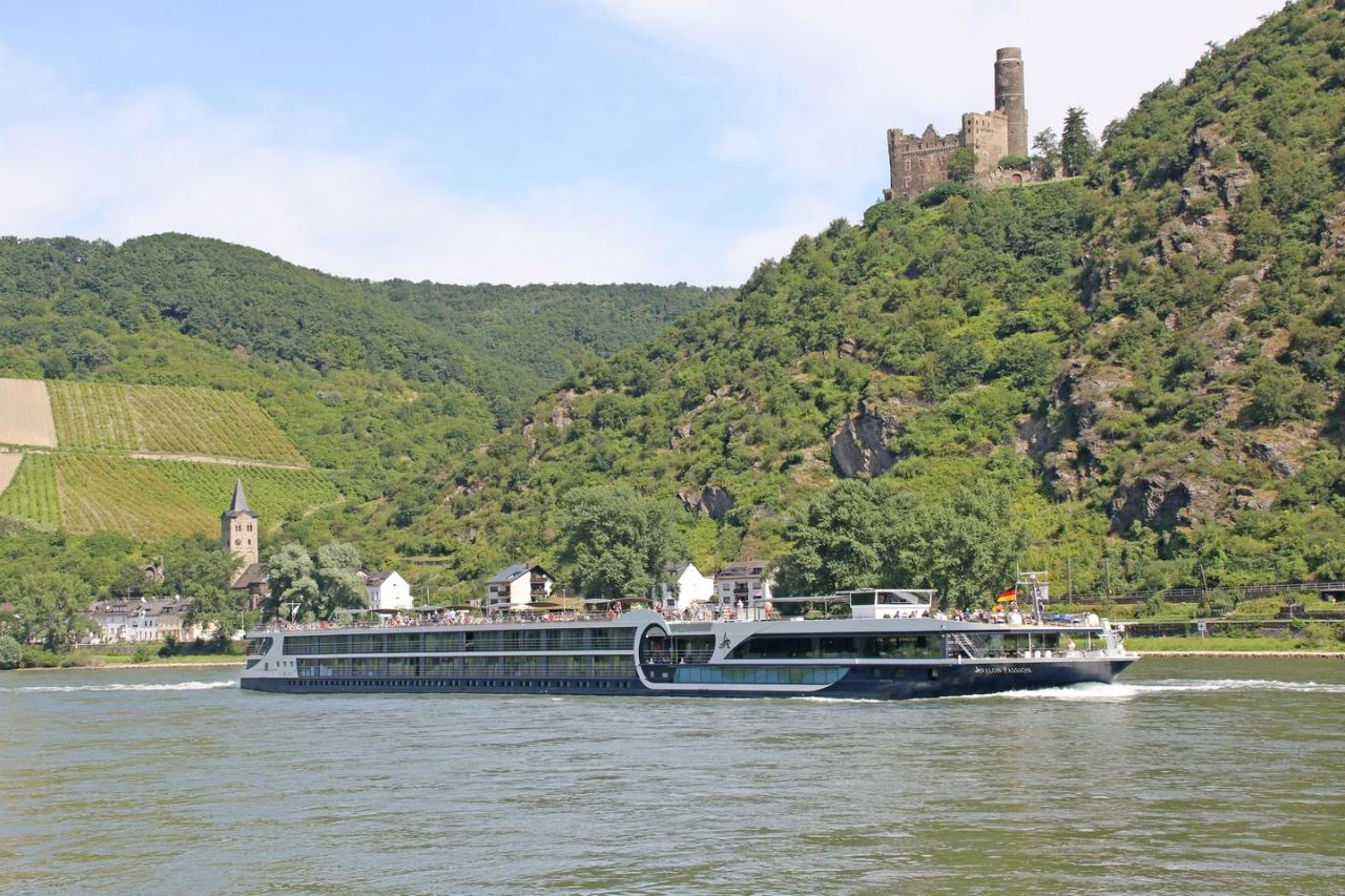 Avalon waterways asks agents to help fill ships