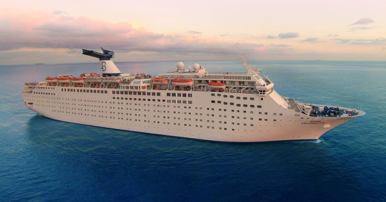 Bahamas paradise cruise line offering cruise and stay nassau