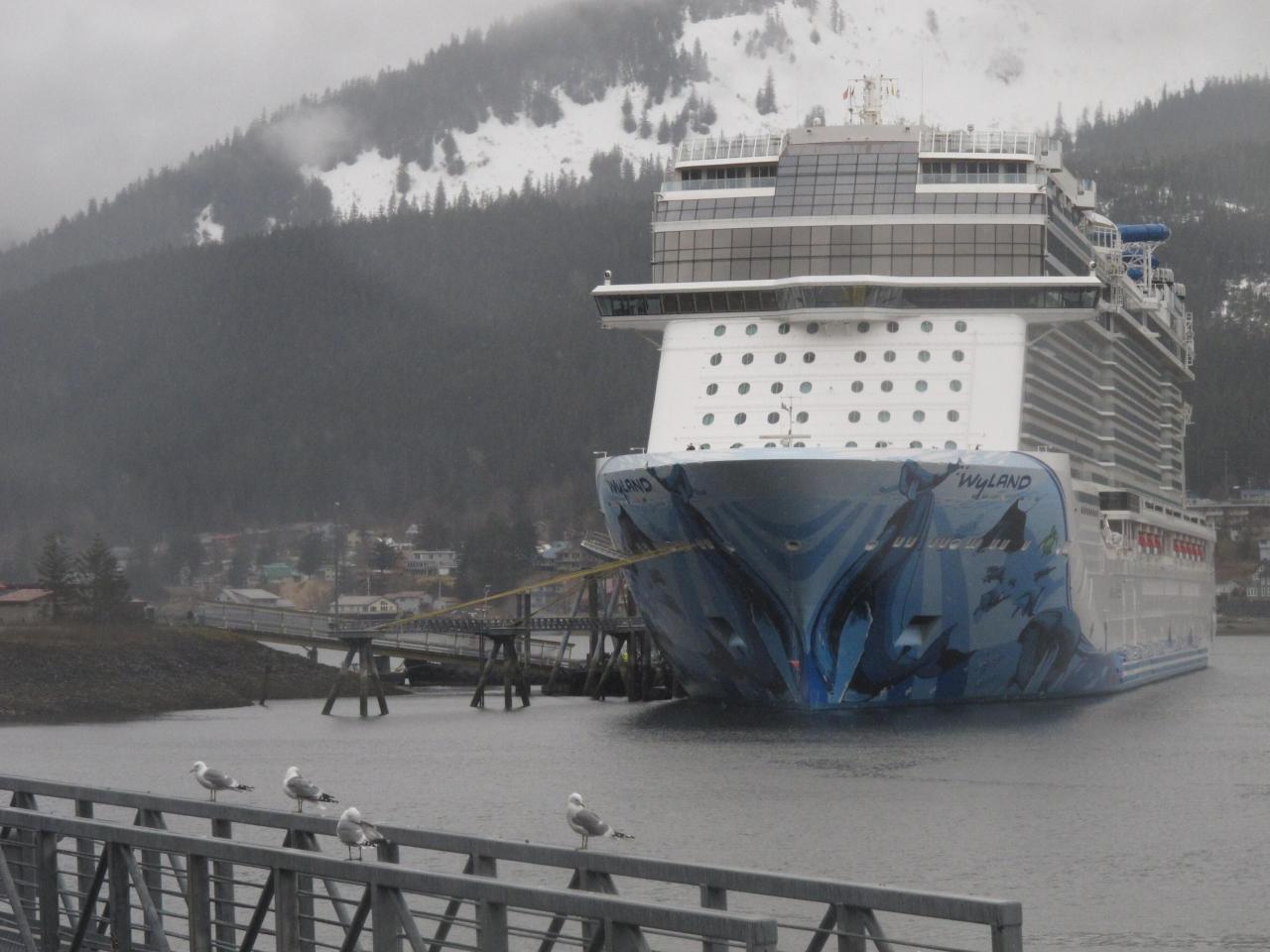 Alaska cruise ship bill stalls in state senate