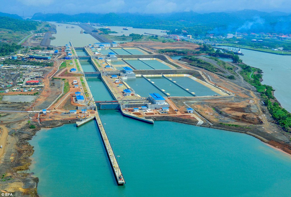 Caribbean princess to use new panama canal locks