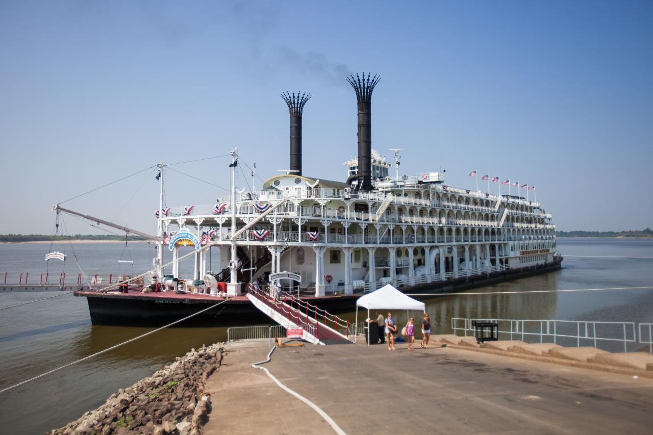 American queen introduces baseball legends cruises