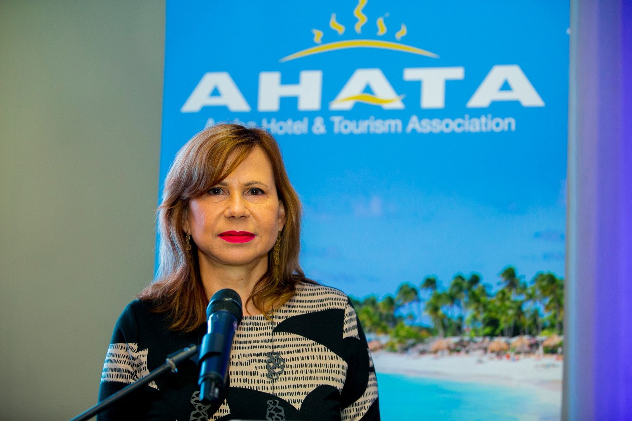 Aruba hotelier un climate change meeting