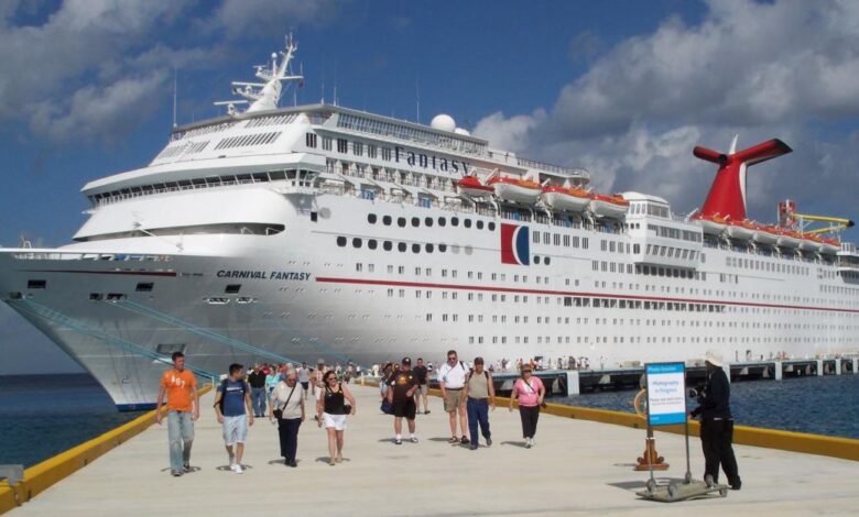 Carnival redesigns water features on fantasy class ships