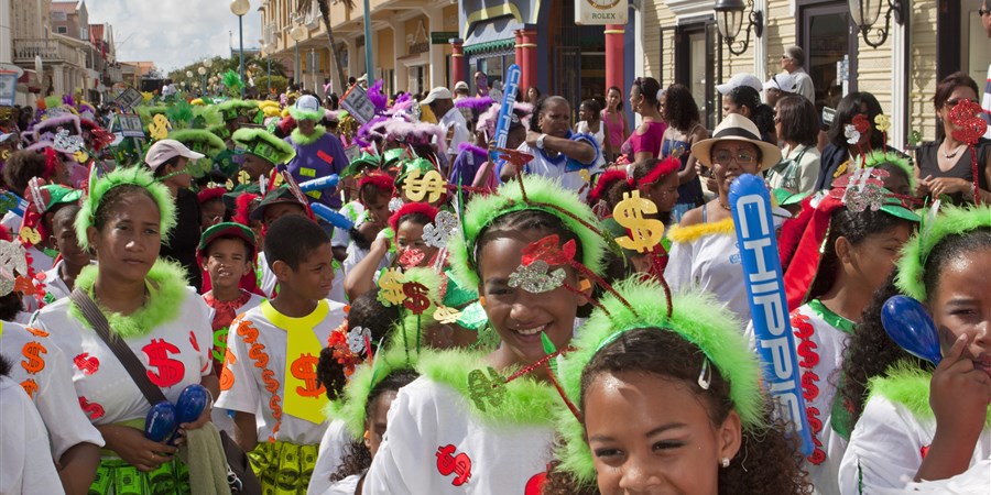 Bonaire tells locals to smile for the folks to promote return visits