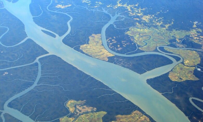 Irrawaddy river myanmar buddhist temple