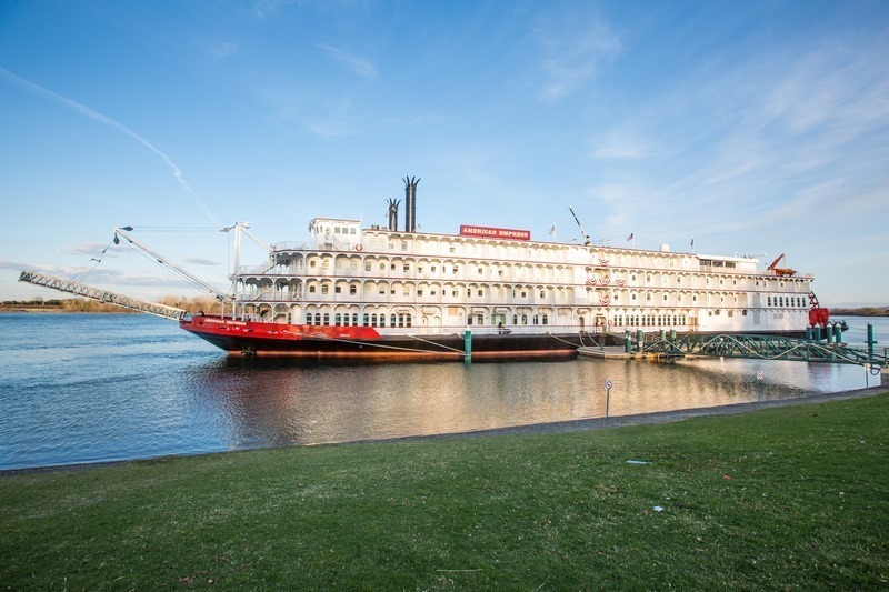 American queen steamboat co buys empress of the north