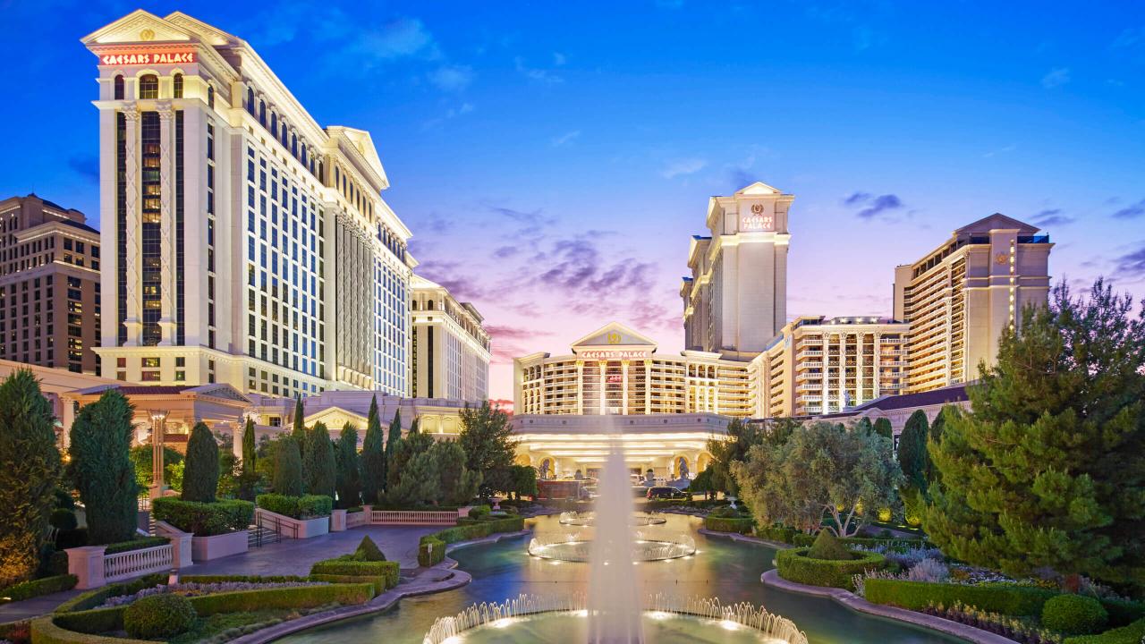 Caesars palace retools to keep up with competition