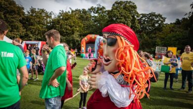 Carnival targets groups with new web site