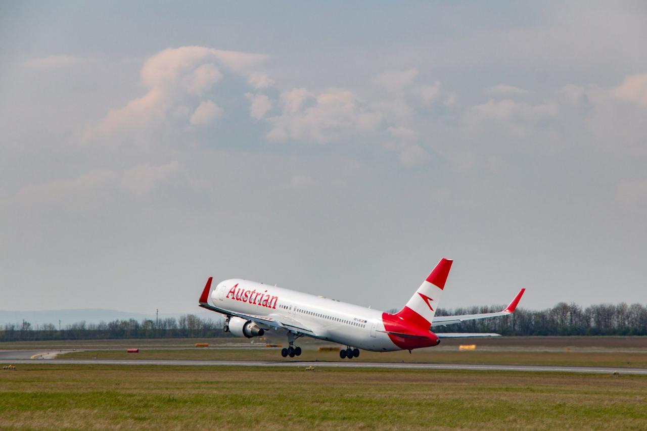 Austrian air starts nonstop service to los angeles