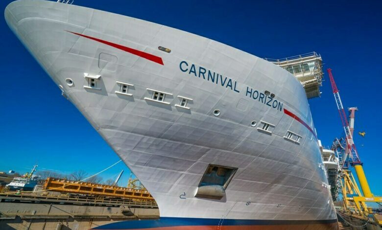 Carnival reports record quarter with income of 1b