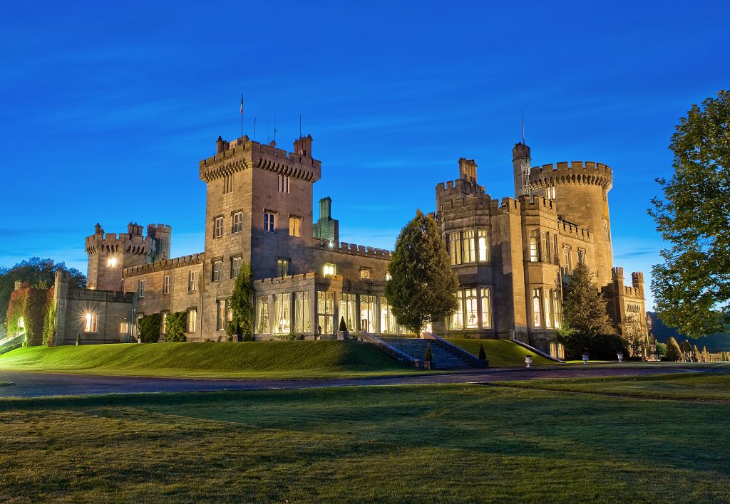 Castle dromoland ireland stay entrance