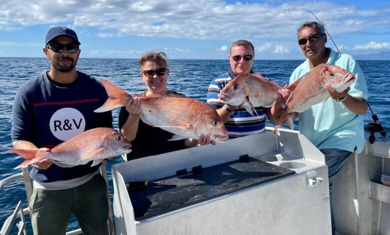 60 foot floridays takes on day sailors and group charters