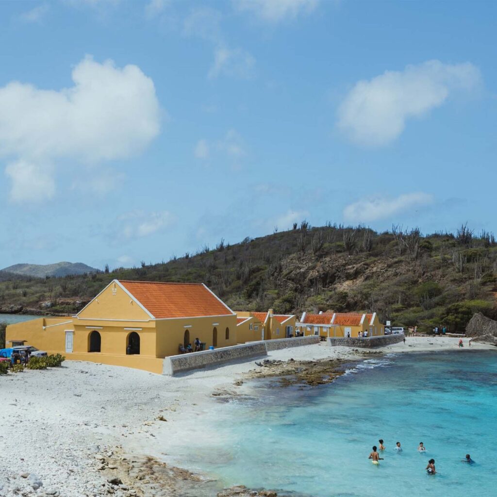 Bonaire implements 75 entry tax