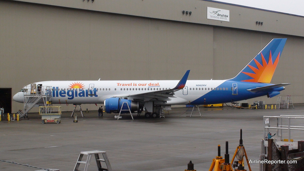 Allegiant air linking hawaii to two new mainland gateways