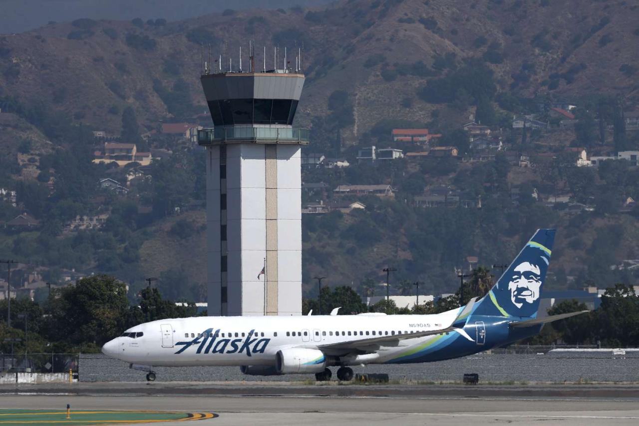 Alaska airlines increases honolulu bay area service