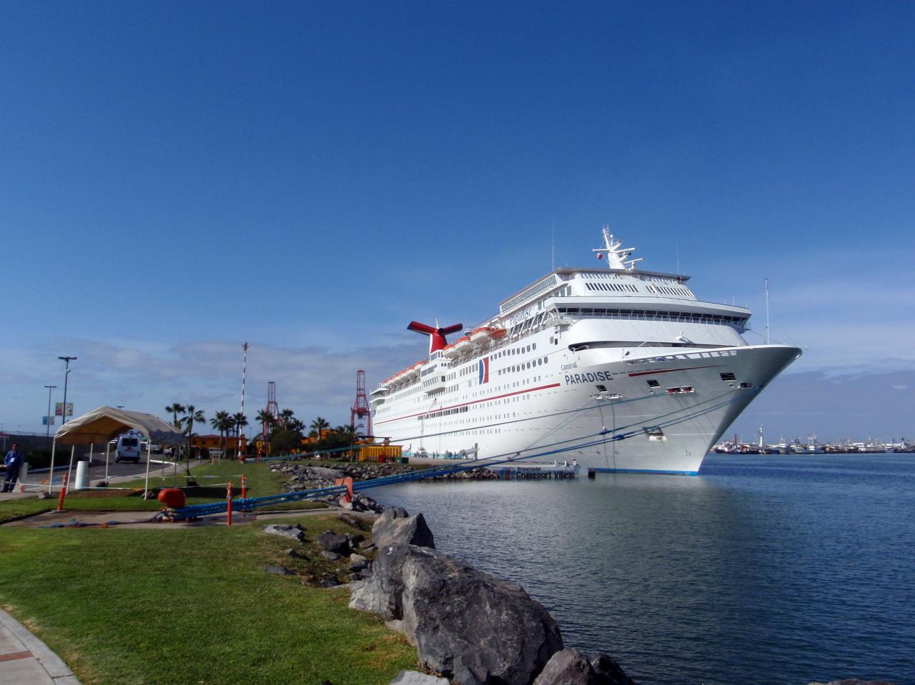 Carnival cruise mexican riviera splendor ship was told commissioned research little me