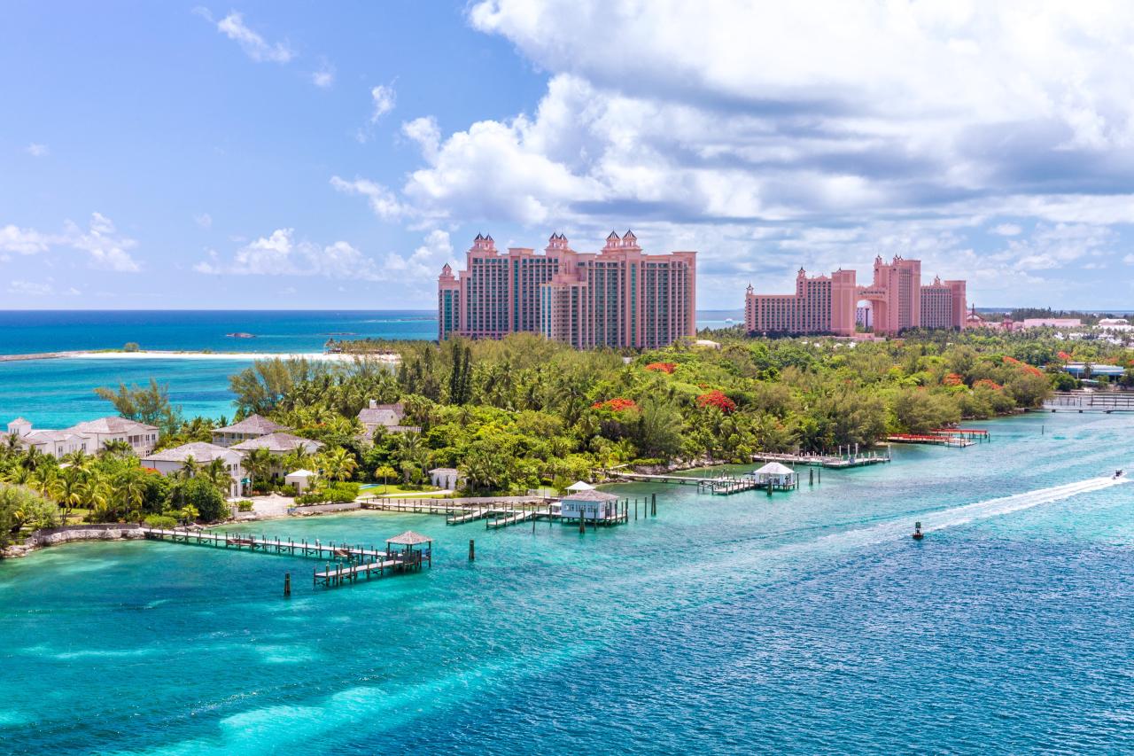 Bahamas airports reopen after hurricane joaquin departs