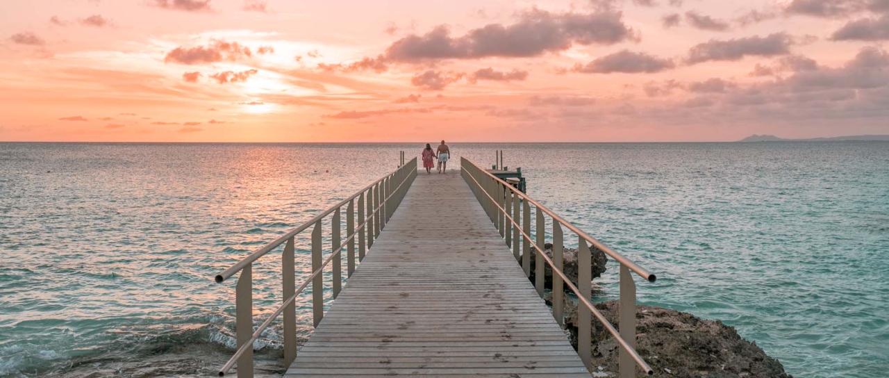 Bonaire opens to us travelers