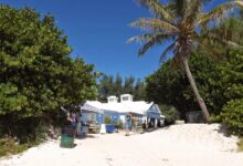 Bermuda horseshoe wharf pantai indah visa alowisata