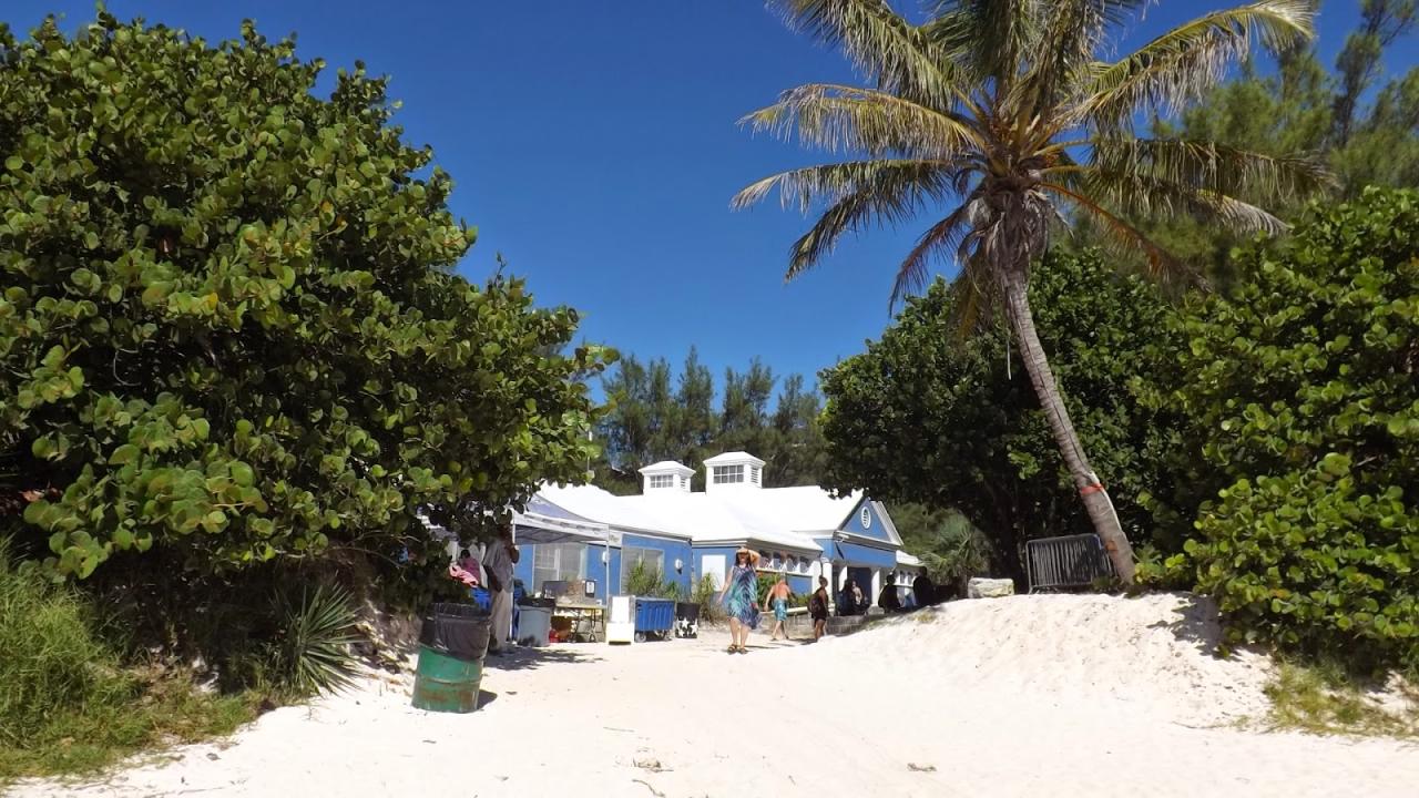 Bermuda horseshoe wharf pantai indah visa alowisata