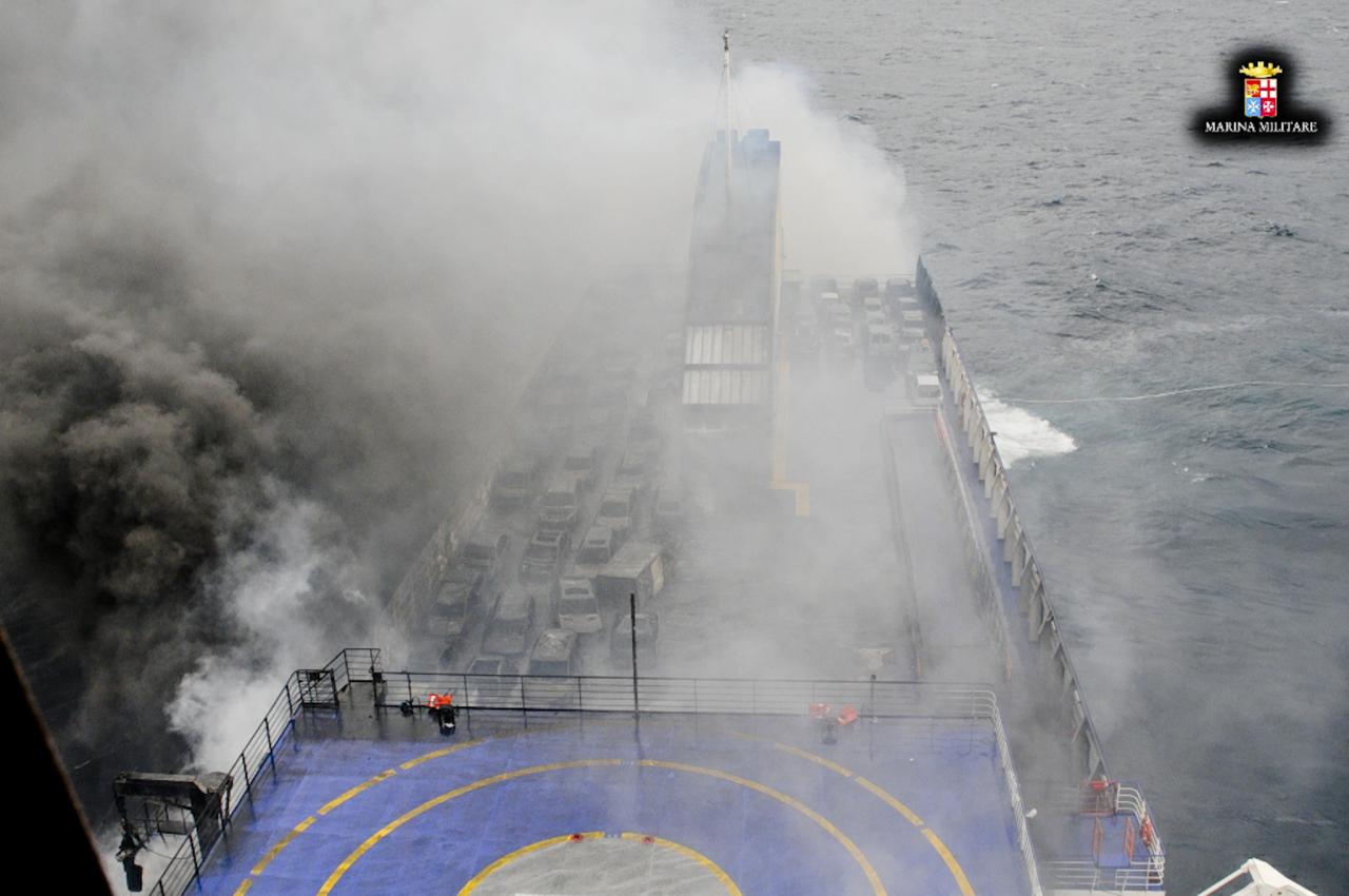 At least five fatalities in greek ferry fire