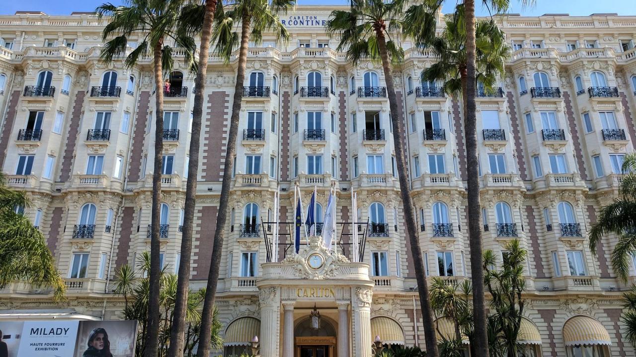 Cannes carlton hotel intercontinental riviera french star