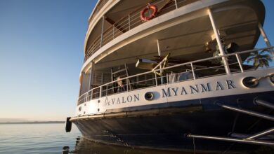 Avalon waterways promotes executives clark to retire