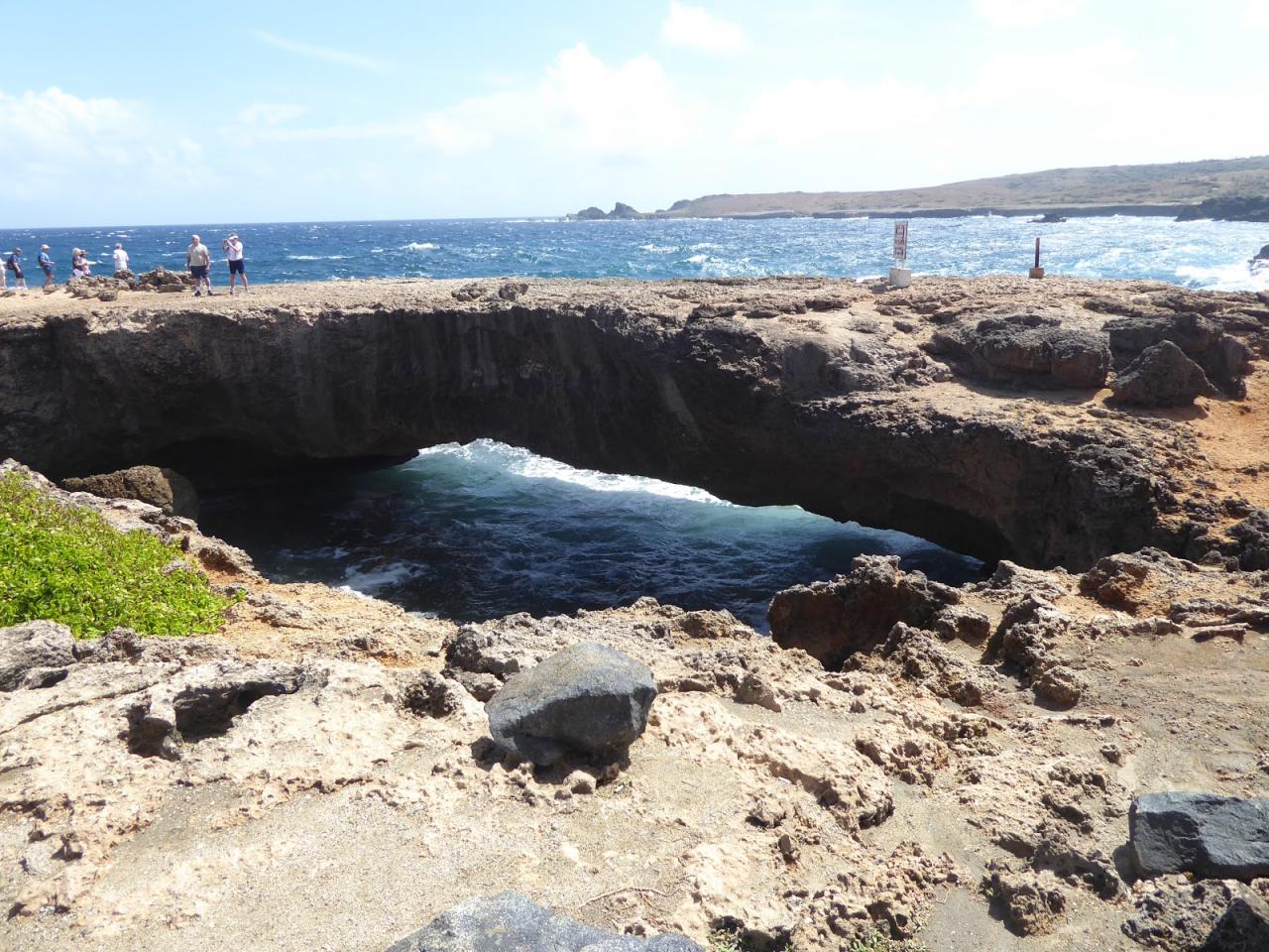 Arubas natural bridge succumbs to the pounding surf