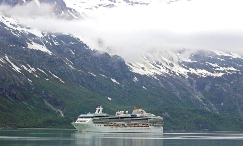 American cruise lines plans alaska sailings