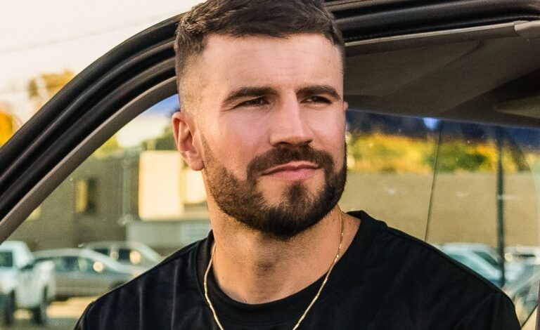 Carnival live adds three performers including country star sam hunt