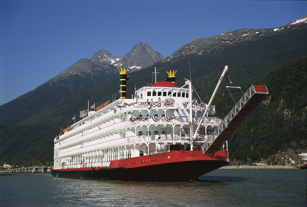 Columbia steamboat cruises