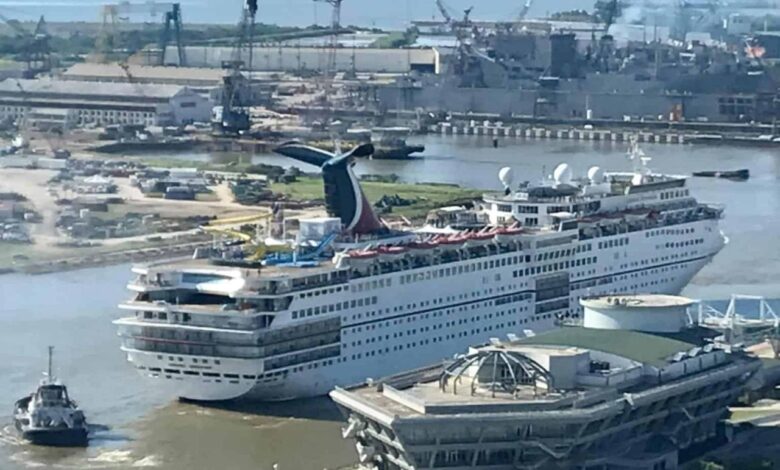 Carnival extends agreement with mobile