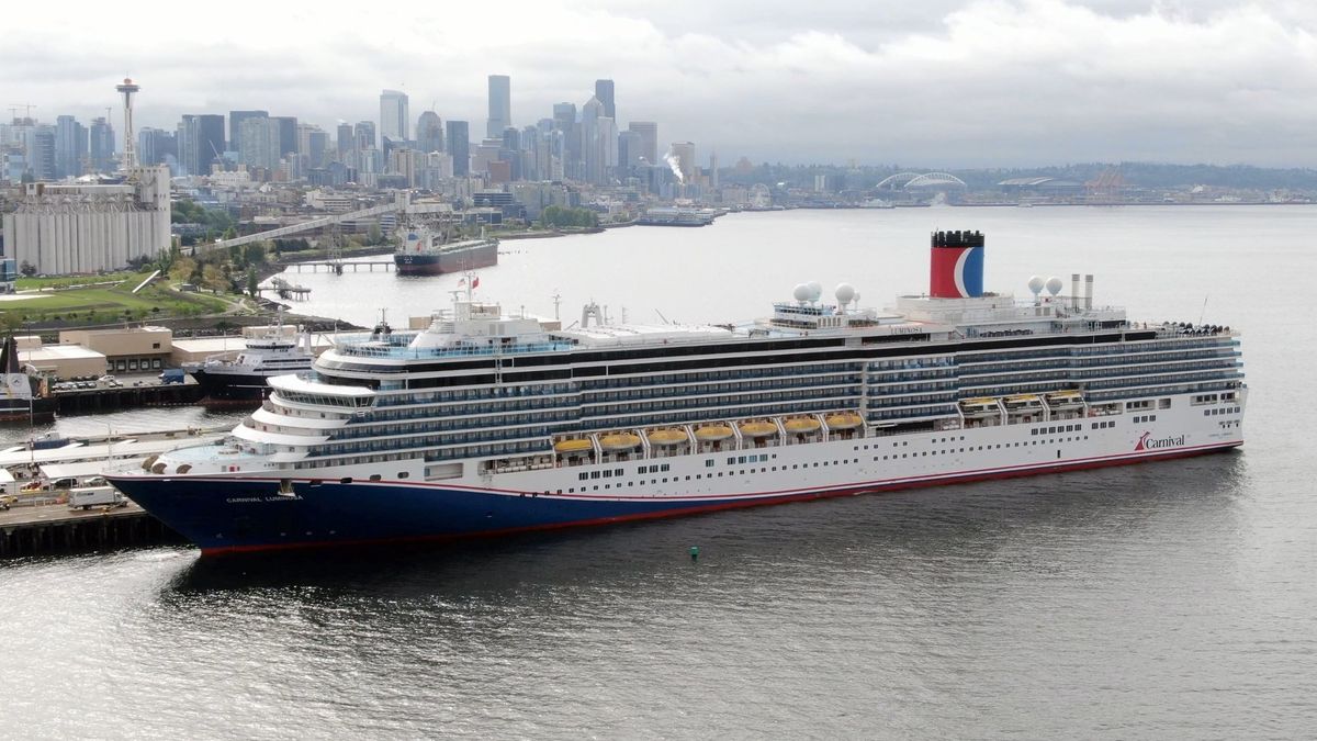 Carnival inaugurates executive forum for agents
