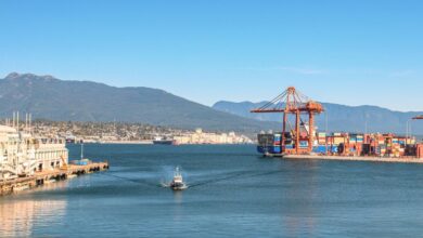 Canada pumps money into quebec ports