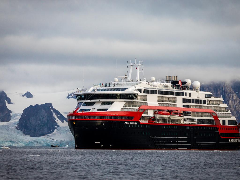 Camping like polar explorers with hurtigruten roald amundsen