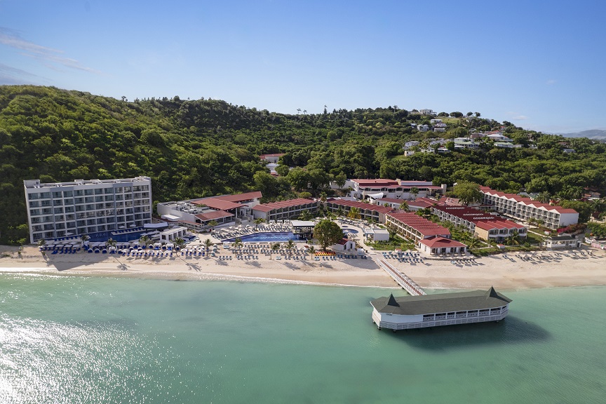 Blue diamond resorts expands royalton luxury